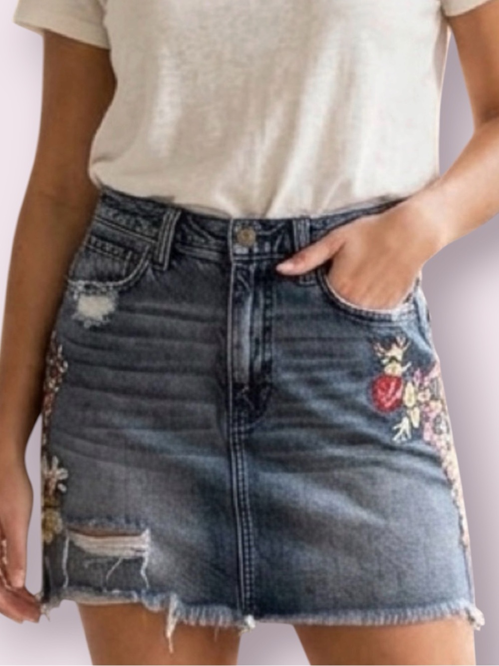 Abercrombie & Fitch Wildflower Embroidered Distressed Denim Mini Skirt Size 26